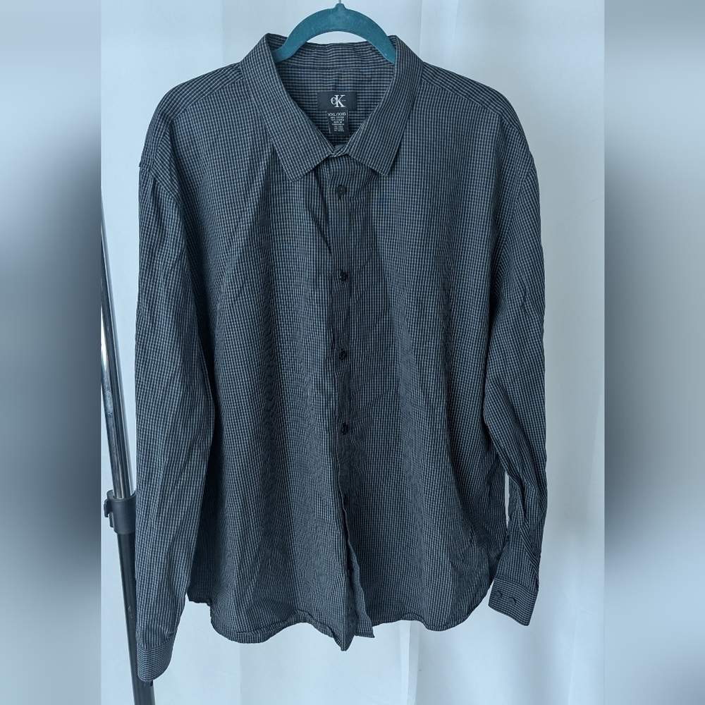 Calvin Klein Gray & Black Striped Button-Up Shirt
